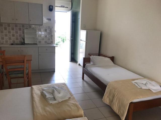 Diamanti Hotel Loutra Aidhipsou Exteriör bild